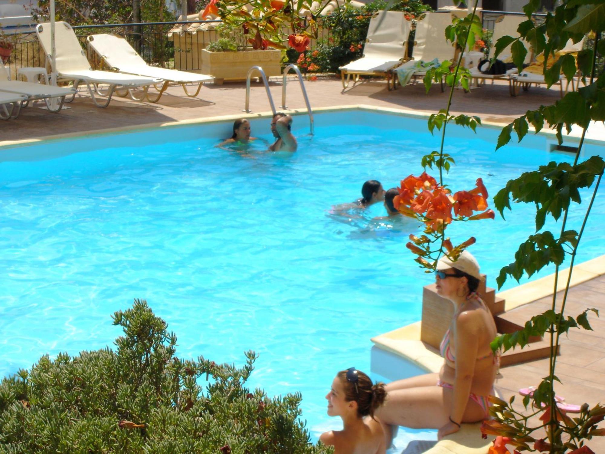 Hotel Afea Agia Marina  Zewnętrze zdjęcie