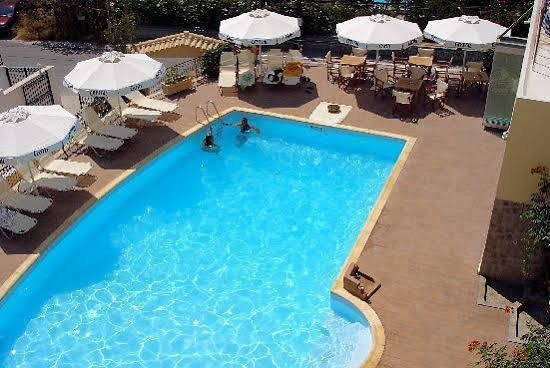 Hotel Afea Agia Marina  Zewnętrze zdjęcie